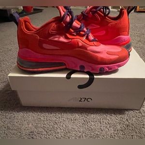 Nike Air 270’s Red and Pink, size 7 Brand New!